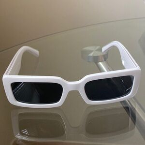 Sun glasses